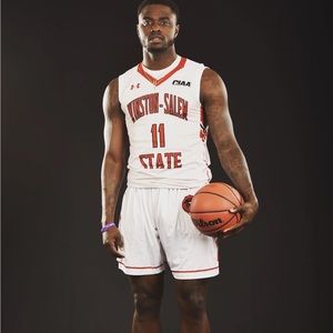 Meet your Posher, Jonathan